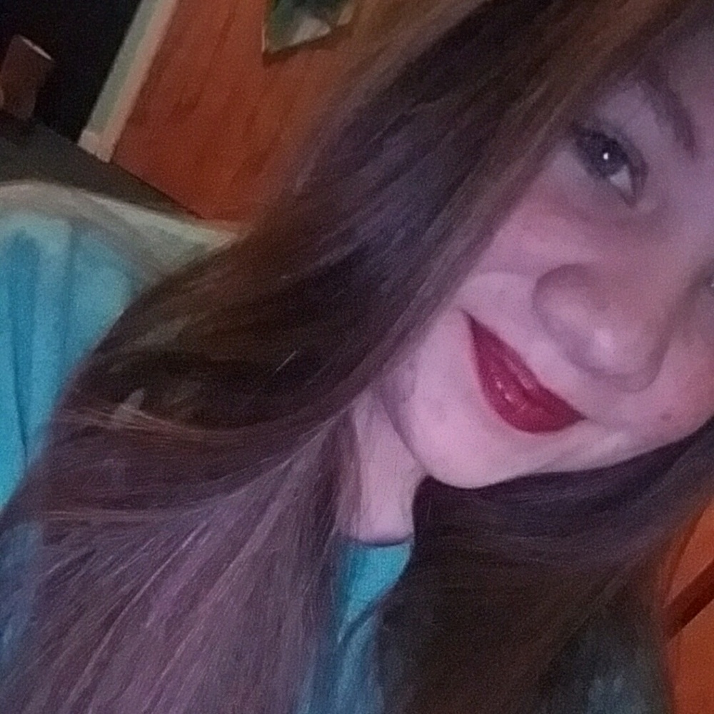 Meet your Posher, Courtney